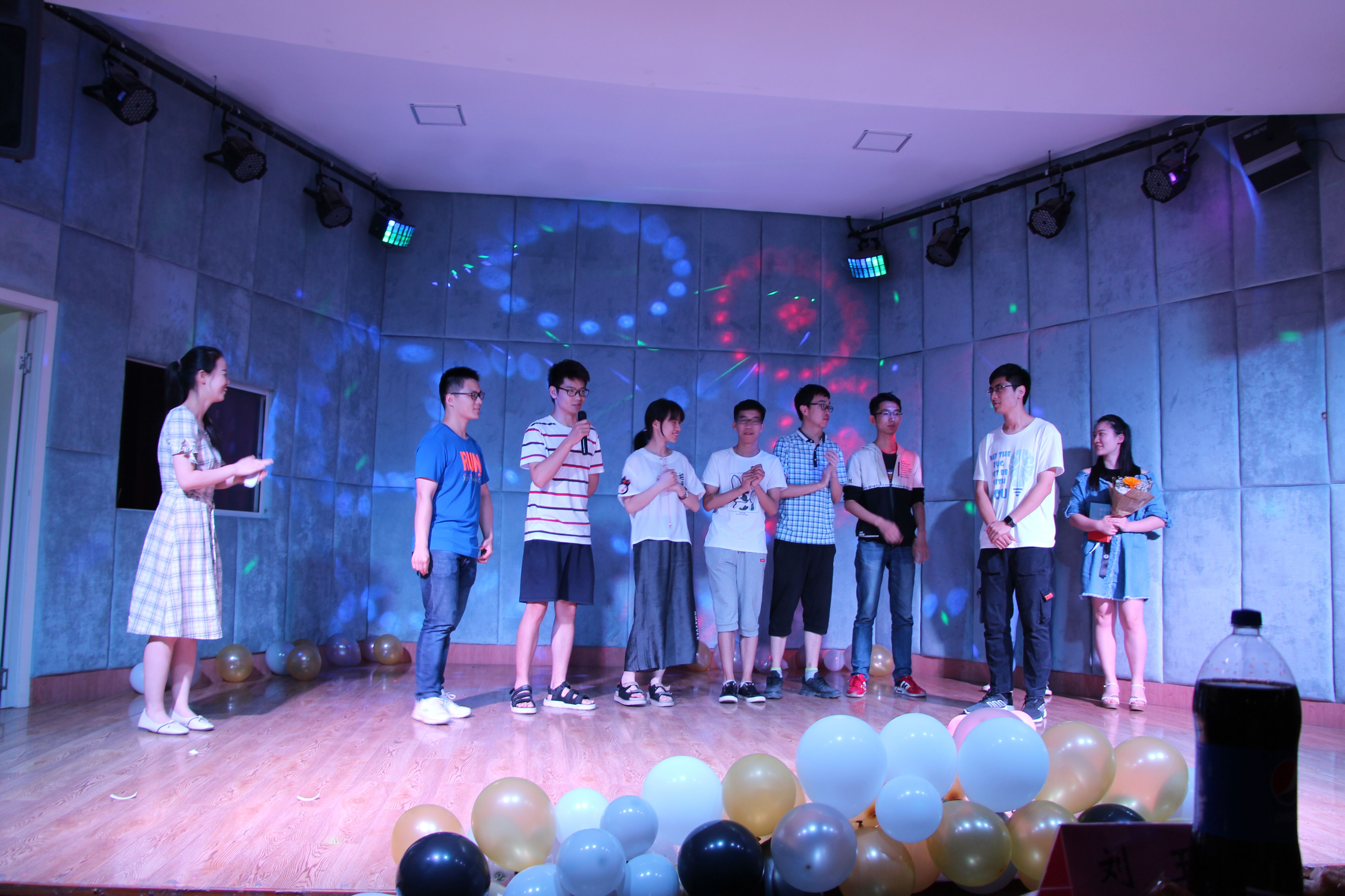 1 Intel组全员向阴浩献上祝福.jpg